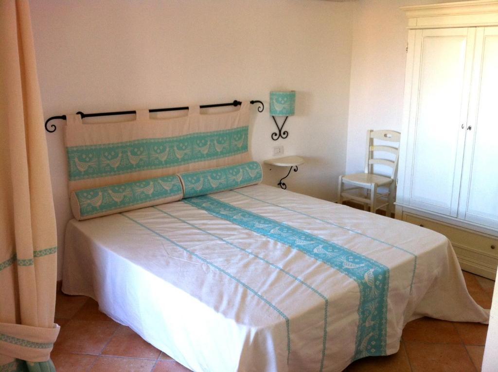 Sardinia Beach Apartments Aglientu Habitación foto