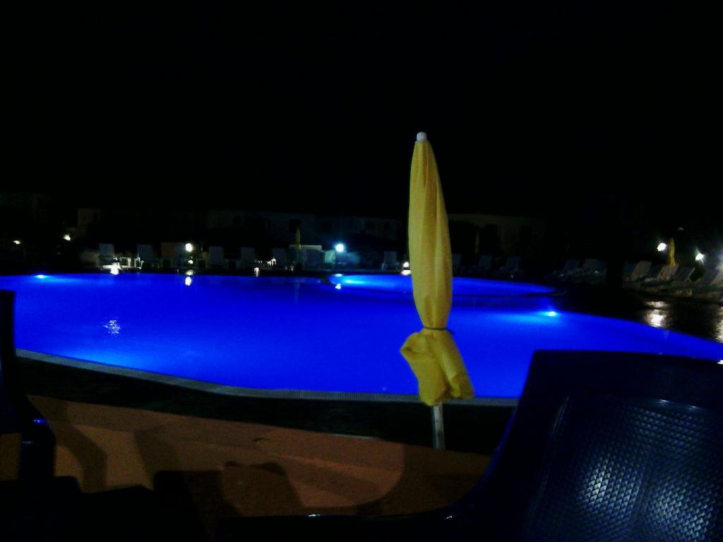 Sardinia Beach Apartments Aglientu Exterior foto
